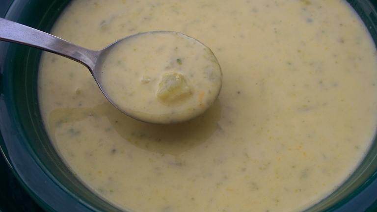 Velvety Broccoli & Cauliflower Cheese Soup created by Parsley