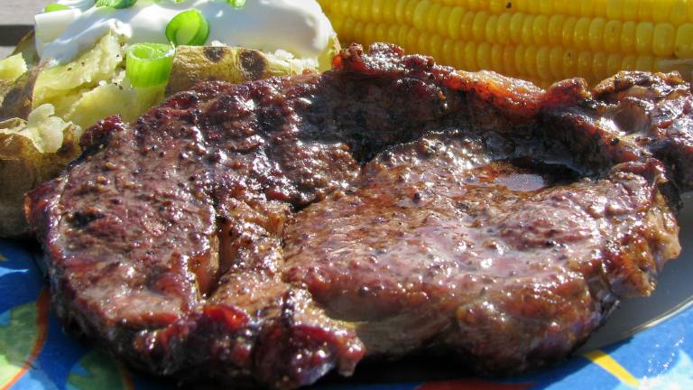 Crusty Grilled Peppercorn Steaks Created by lazyme