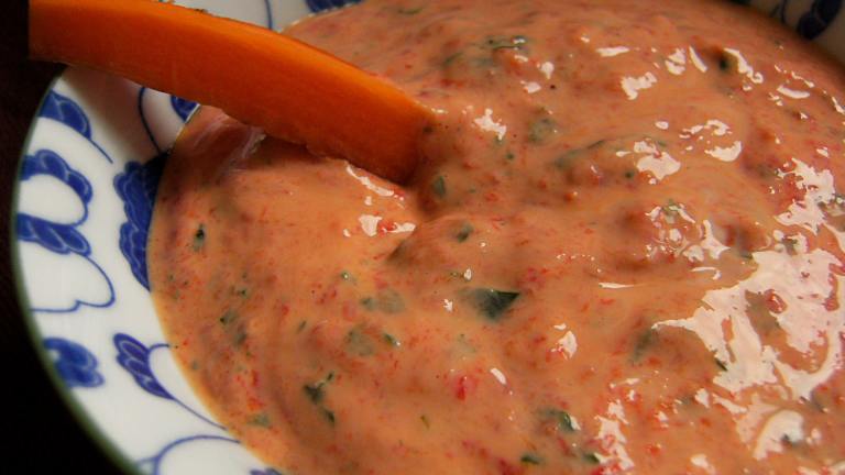 Guilt Free Creamy Roasted Red Pepper & Basil Dip (Low Fat) Created by Lalaloula