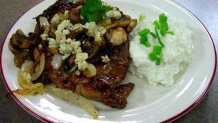 Grilled Marinated Steaks With Mushrooms and Blue Cheese Created by LilPinkieJ