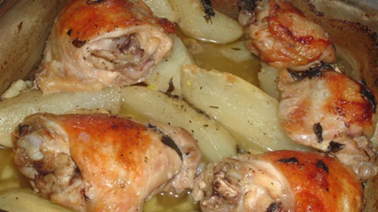 Kotopoulo Skorthato (Lemon Garlic Chicken With Potatoes) Created by Bergy