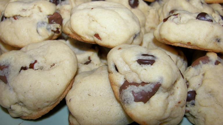 Chocolate Chip and Walnut Cookies Created by Baby Kato