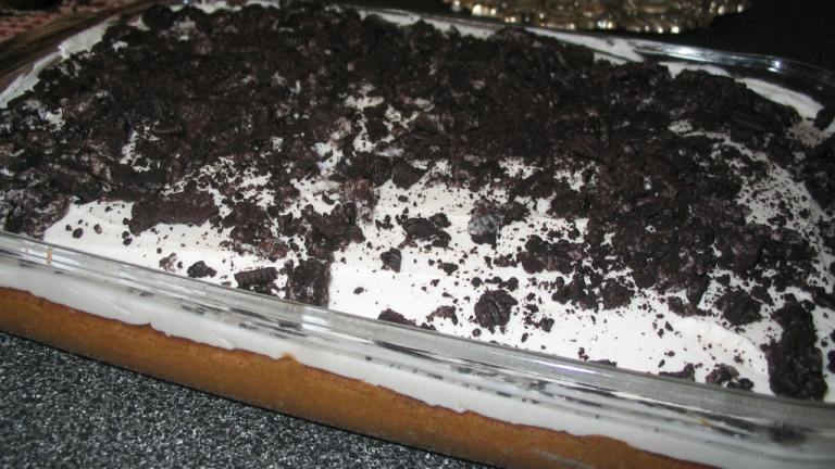 Oreo Cookies and Cream Cake With White Frosting Created by Lorrie in Montreal