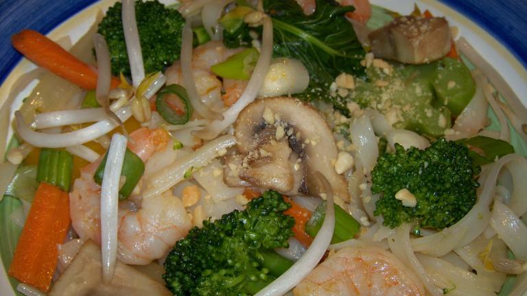Shrimp With Rice Stick Noodles and Vegetables (Ww) Created by Elly in Canada