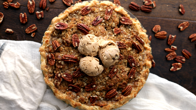 Yummy Crunchy Apple Pie created by Ashley Cuoco