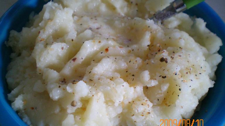 Amazing Buttermilk Garlic Mashed Potatoes created by CoffeeB