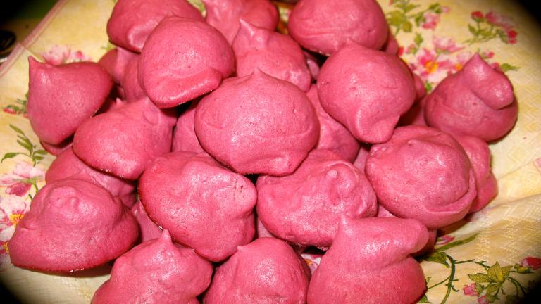 Fresh Raspberry Meringues Created by Chicagoland Chef du 