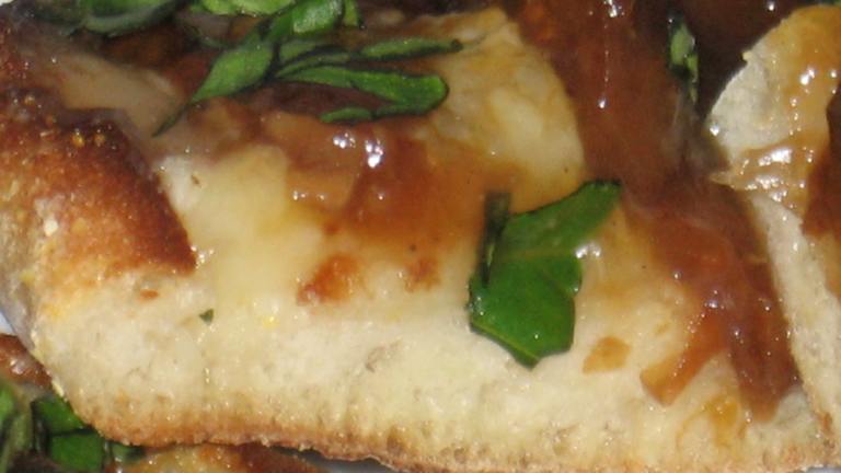 Fig, Brie and Basil Pizza Created by Queen uh Cuisine