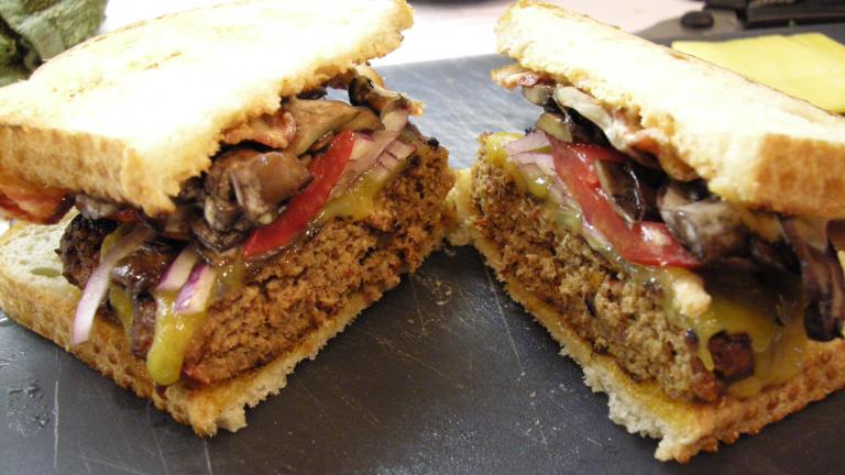 Bacon & Cheddar Chipotle Burgers Created by Teddys Mommy