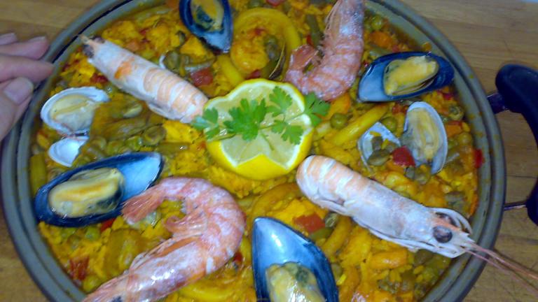Easy Mixed Paella Created by Rosethorn