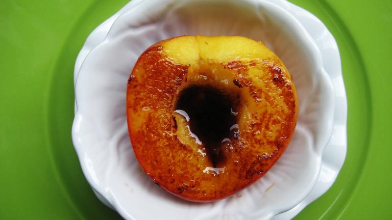 Honey Balsamic Peaches created by gailanng