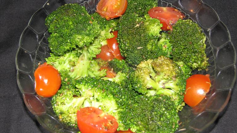 Broccoli and Cherry Tomato Salad created by Luschka