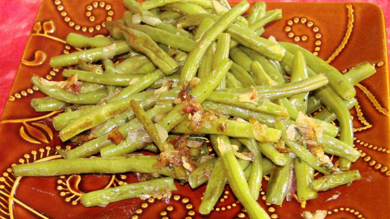 Green Beans With Shallots, Lemon, and Thyme Created by Boomette