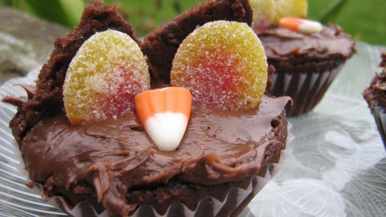 Twit Twooo, Hooting Halloween Owls - Halloween Cupcakes/Muffins Created by Leslie