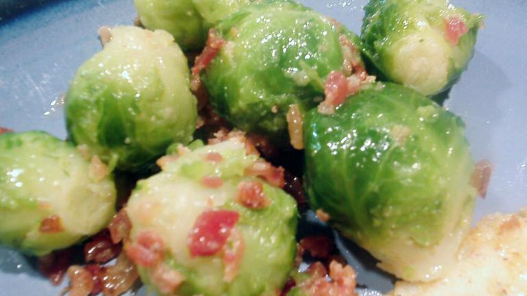 Bacon-Topped Brussels Sprouts Created by Kim127