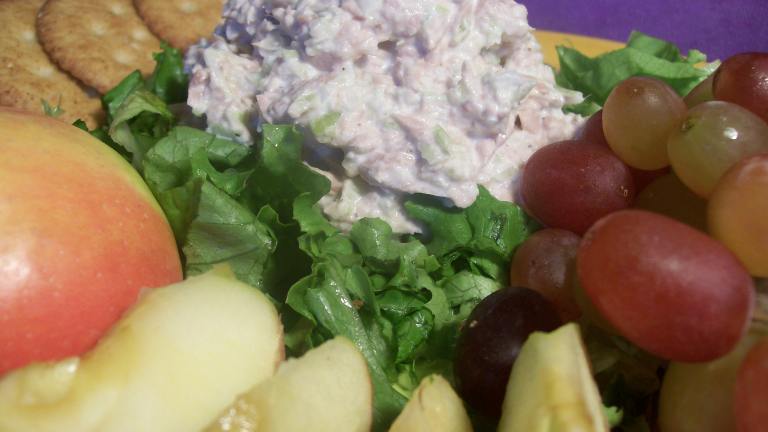 Tuna Salad Meal (Lite-Bleu) Created by Sharon123