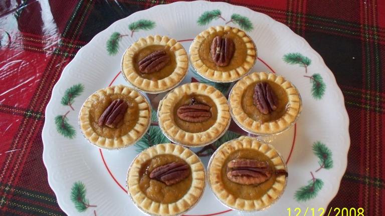 Petite Pumpkin Toffee Tarts Created by Dotty2