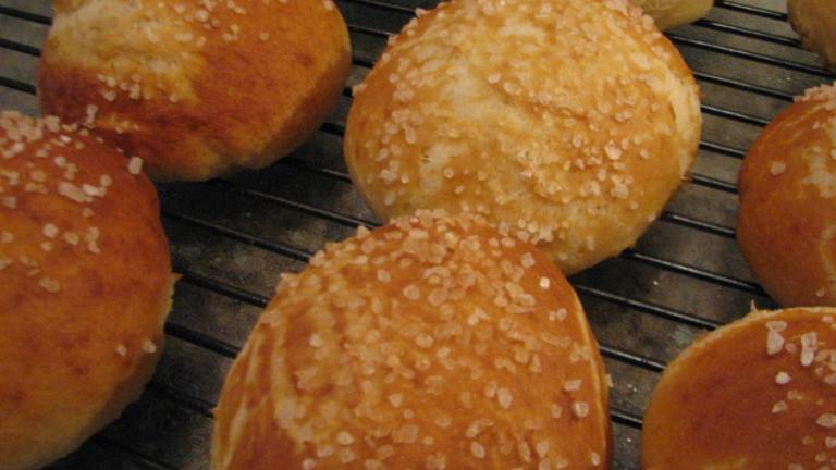 Bavarian Pretzels/ Pretzel Rolls (Laugenbrezeln) created by Galley Wench