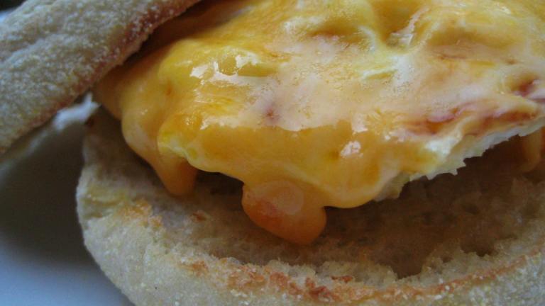 A Faster Egg Muffin Created by gailanng