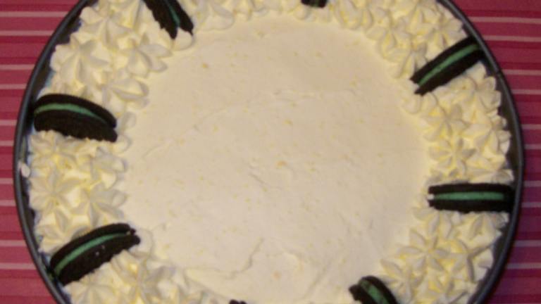 Mint Oreo Ice Cream Cake created by lizzypoo222