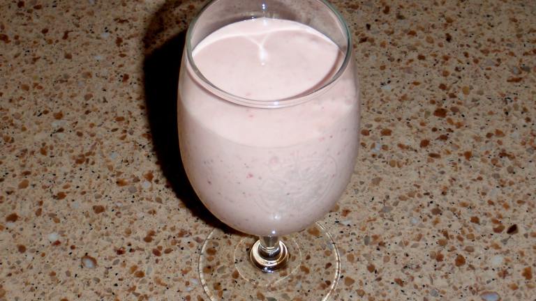 One Second Strawberry Smoothie  Omg It's Orgasmic! Created by Babycat