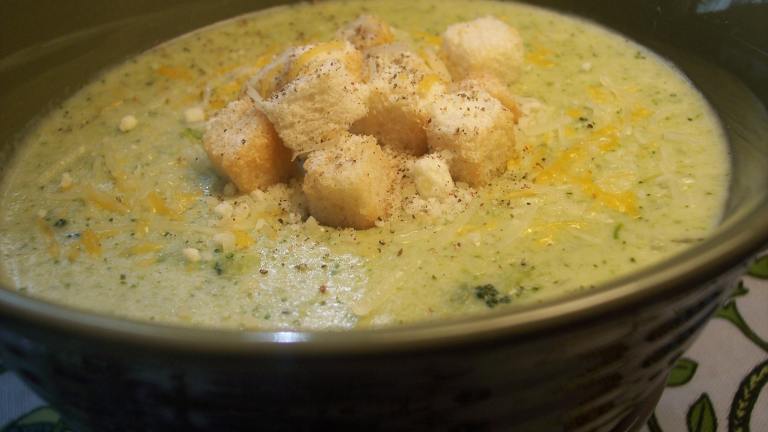 Easy Cream of Broccoli Soup Created by Ratalouille