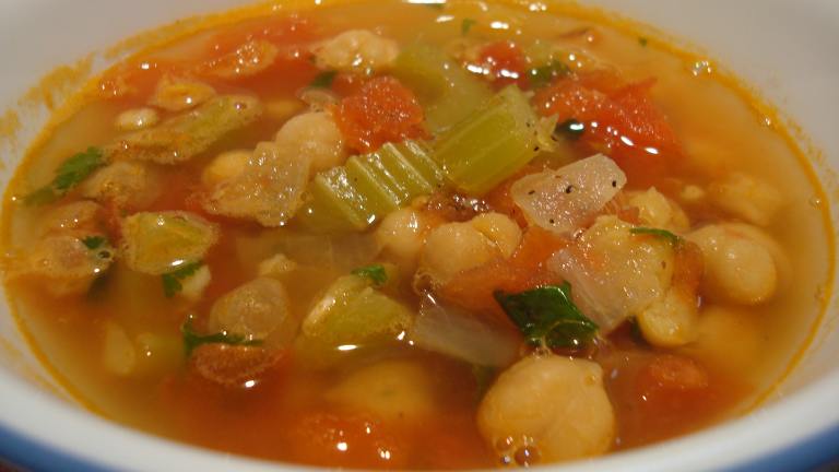 Moroccan Chickpea Soup Created by Starrynews