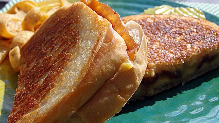 Zippy Grilled Cheese & Bacon Sandwich Created by diner524