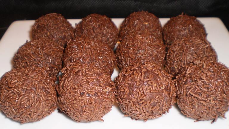 Super Easy Chocolate Truffles Created by Tisme