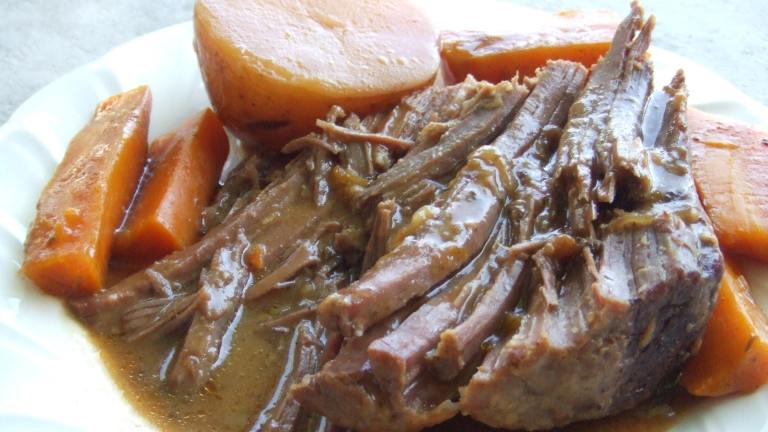 Deliciously Easy Crock-Pot Pot Roast Created by Ms.WU