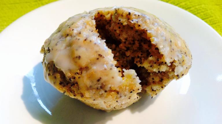 Moist and Fluffy Lemon Poppy Seed Muffins created by Loren O.