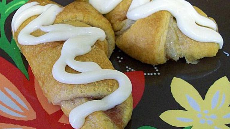 Crescent Jelly Rolls Created by diner524