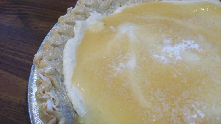 Lemon Cream Cheese Pie Created by 2Bleu