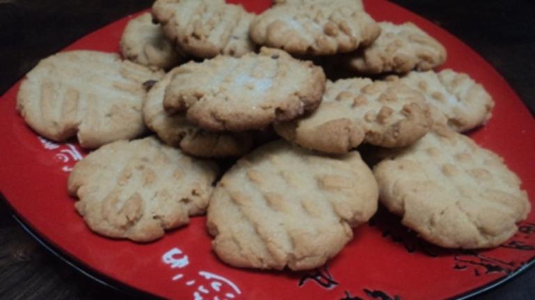 Old Fashioned Peanut Butter Cookies Created by BakinBaby
