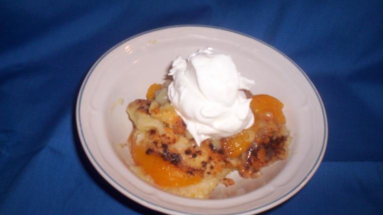 Easy Peach Cobbler Created by Chef shapeweaver 