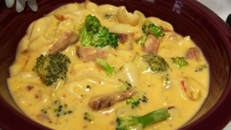 Macaroni  'n Cheese Soup created by Chef shapeweaver 
