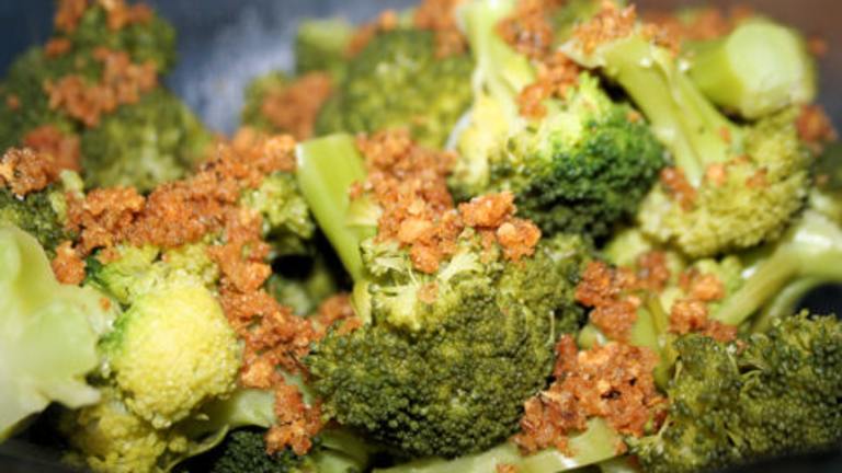 Steamed Broccoli With Garlic and Bread Crumbs Created by Nimz_
