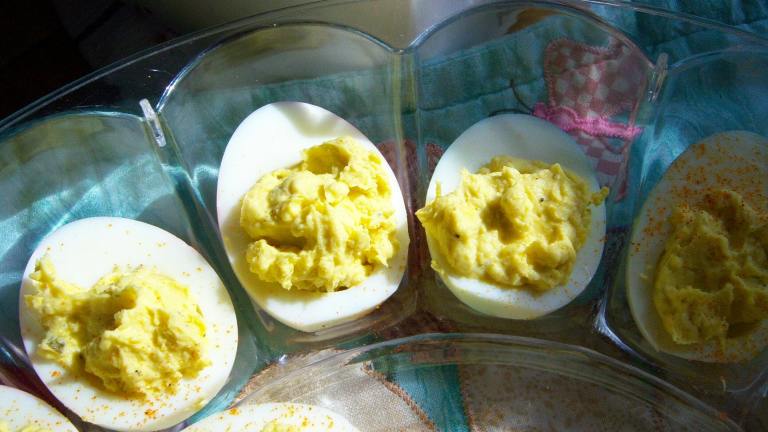 Grand Ma-Ma's Deviled Eggs (No Mayo!!) created by kittycatmom
