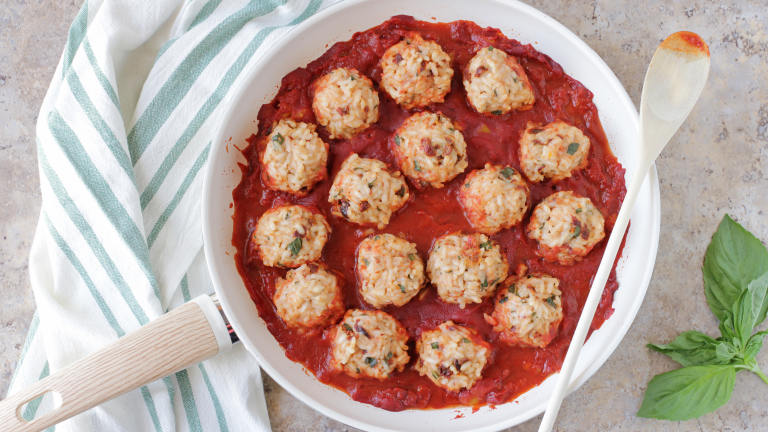 Sun-Dried Tomato, Mozzarella and Basil Rice Balls Created by DeliciousAsItLooks