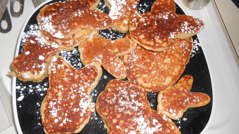 Alton Brown's Fluffy Whole Wheat Pancakes created by Karabea