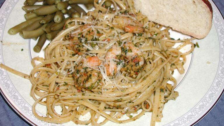 Linguini with Shrimp and Tomato Hazelnut Pesto created by Mr-Mom