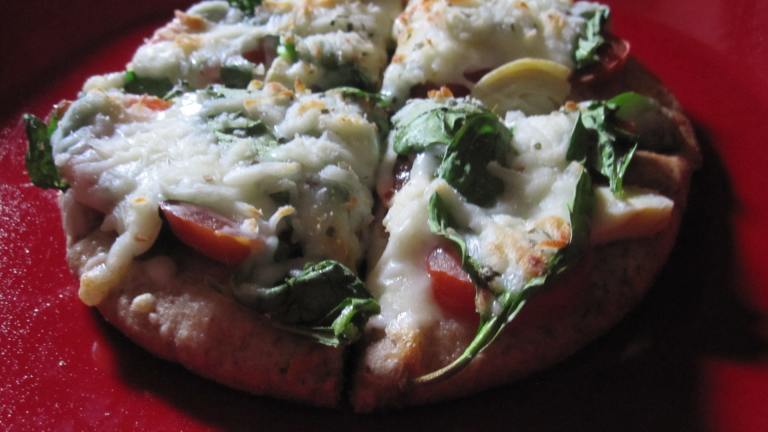 Super Healthy Veggie Pita Pizza created by Katanashrp