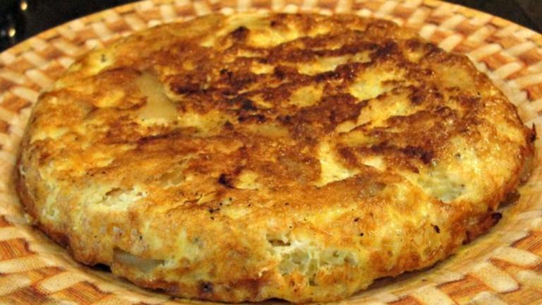 Tortilla Espanola (Traditional Spanish Potato Omelete). Created by diner524