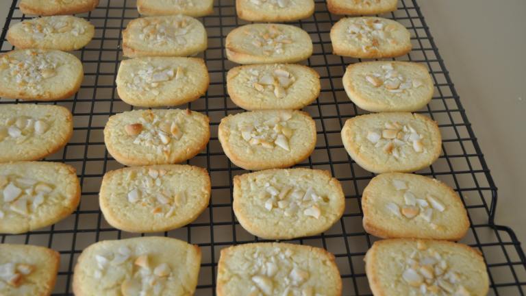 Macadamia Shortbread Recipe - Food.com