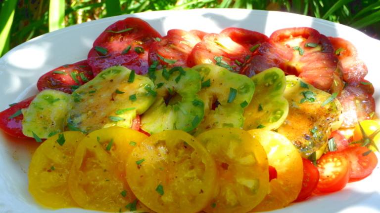 Red and Yellow Heirloom Tomato Platter With Balsamic Vinaigrette created by BecR2400
