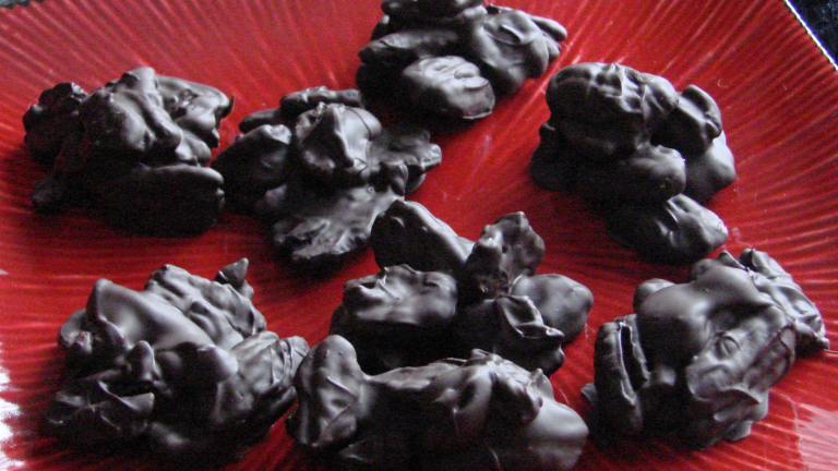 Roasted Pecan Clusters Created by Boomette