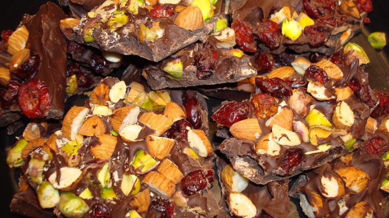 Chocolate Bark With Mixed Nuts and Dried Berries Created by Starrynews