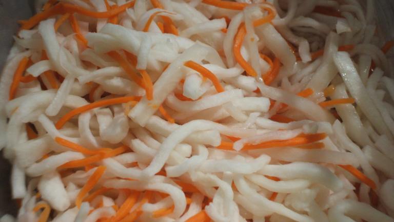 Diakon Radish & Carrot Salad Created by Chele B