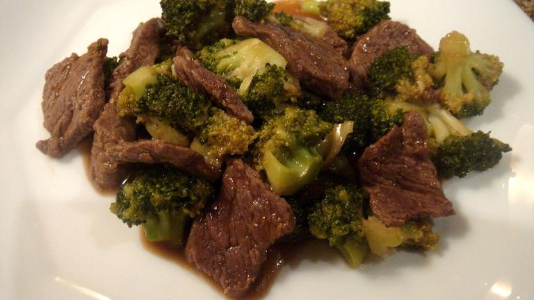 Very Simple Beef and Broccoli in Oyster Sauce Created by popkutt