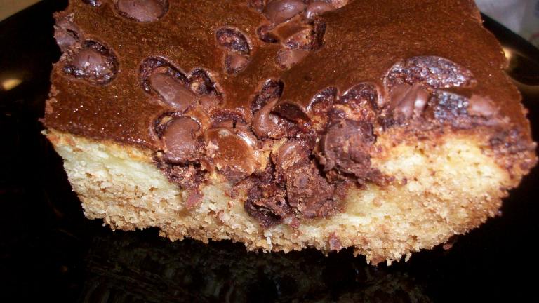 Chocolate Chip Ooey-Gooey Butter Cake Created by mightyro_cooking4u